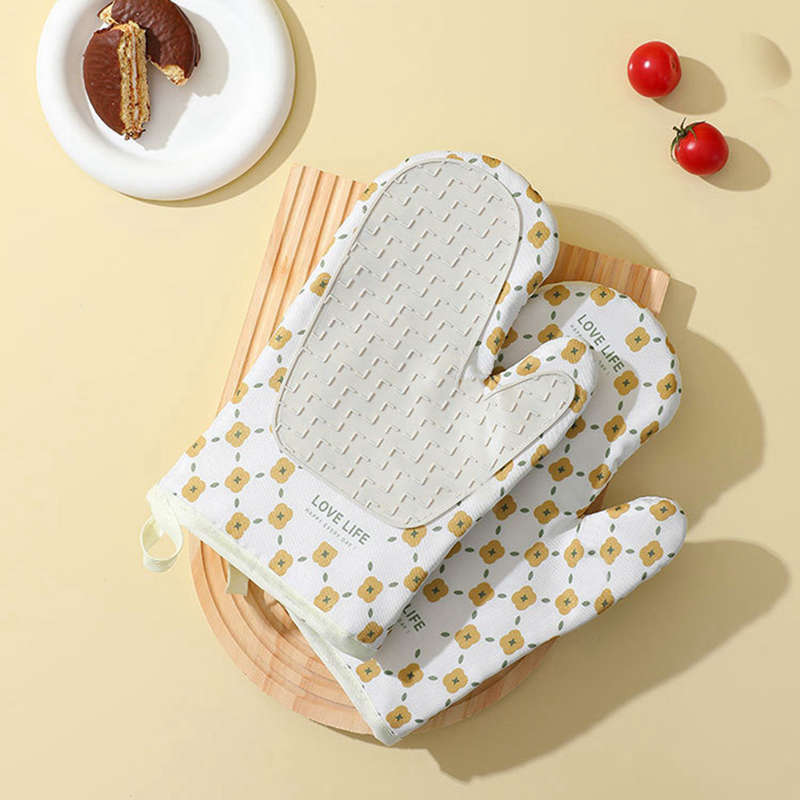 Anti-Scalding Cotton Oven Gloves